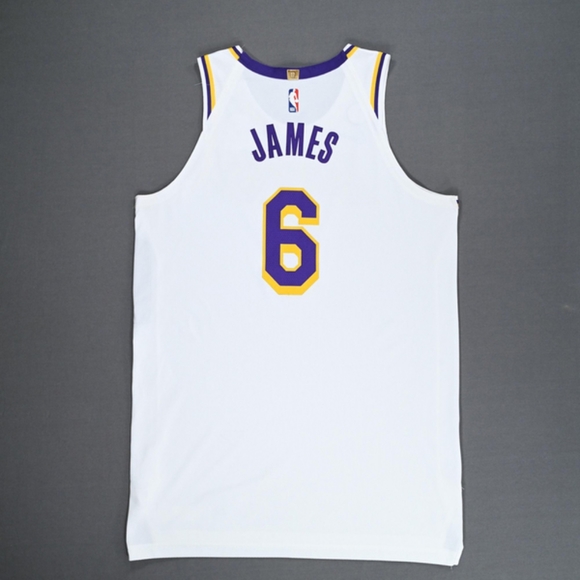 New Nike Los Angeles Lakers Lebron James Jersey Multiple Sizes - Picture 3 of 3